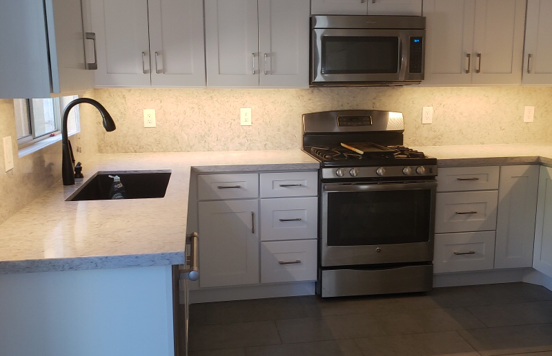 Kitchen remodel: under-cabinet and recessed lighting
